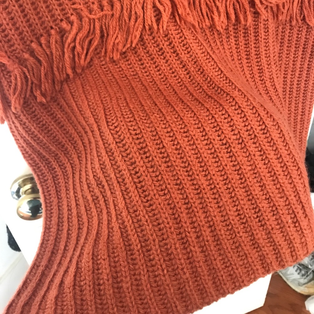 Chelsea & Violet Fringe Sweater - Picture 3 of 7